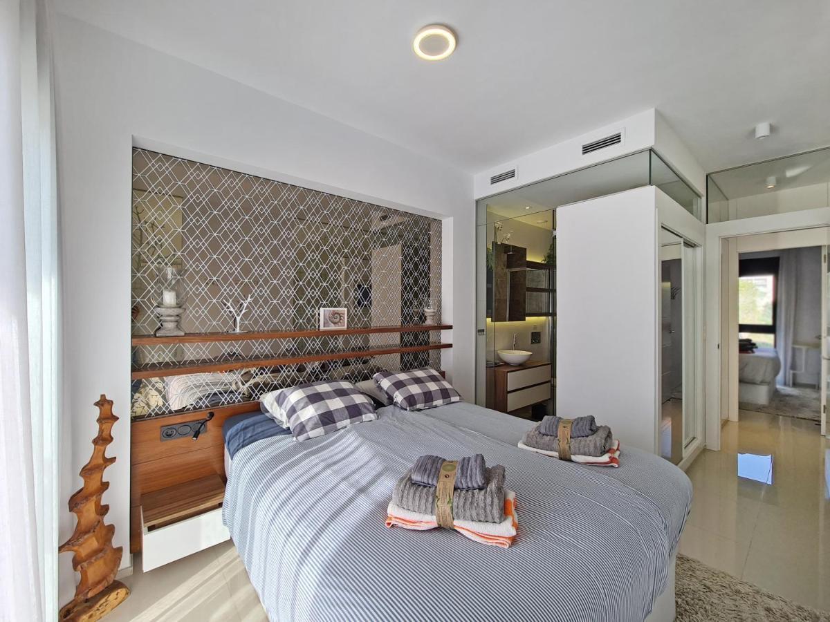 Beachfront Luxury Apartments By Nras อาเรนาเลส เดล ซอล ภายนอก รูปภาพ