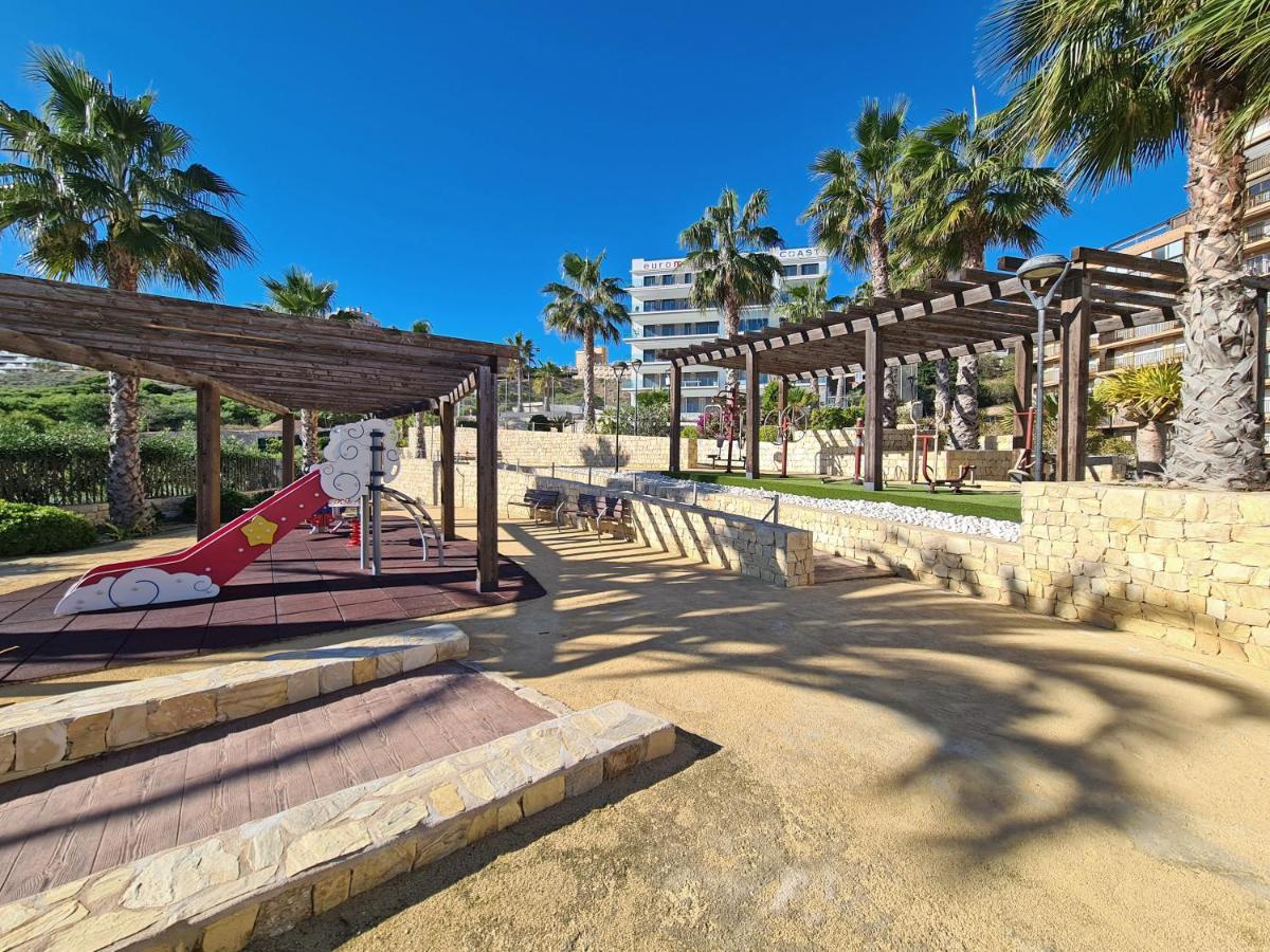 Beachfront Luxury Apartments By Nras อาเรนาเลส เดล ซอล ภายนอก รูปภาพ