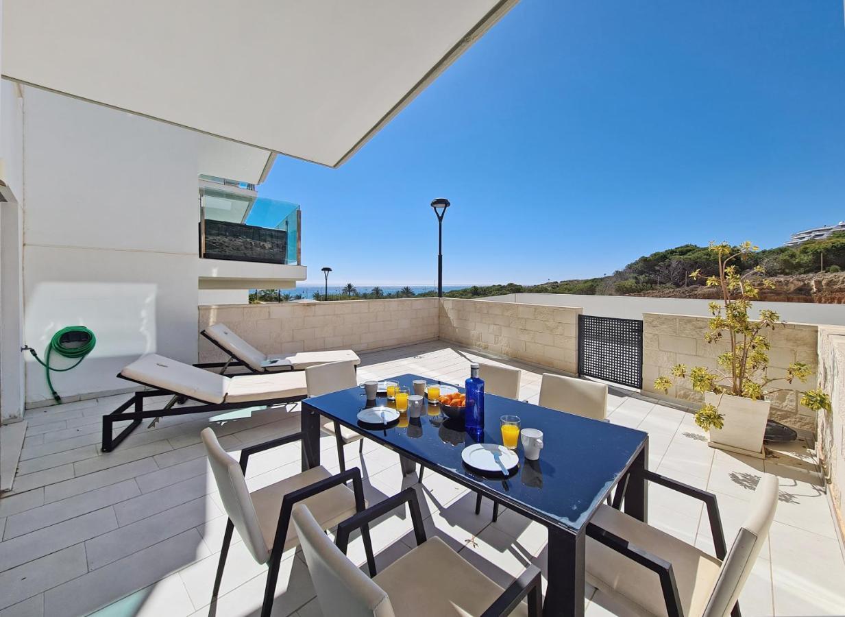 Beachfront Luxury Apartments By Nras อาเรนาเลส เดล ซอล ภายนอก รูปภาพ