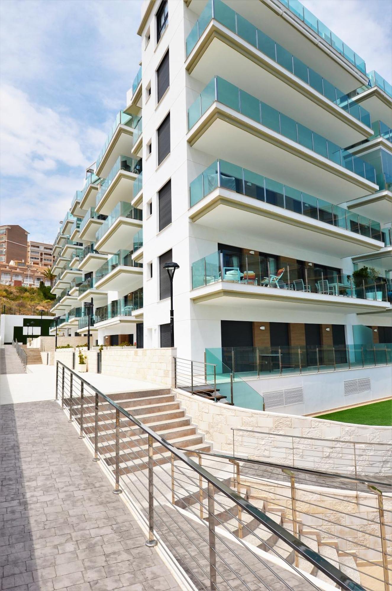 Beachfront Luxury Apartments By Nras อาเรนาเลส เดล ซอล ภายนอก รูปภาพ
