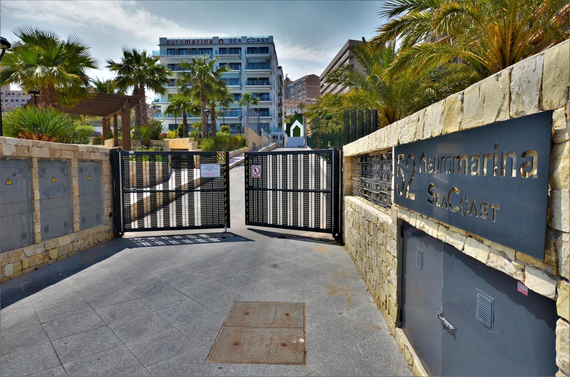 Beachfront Luxury Apartments By Nras อาเรนาเลส เดล ซอล ภายนอก รูปภาพ