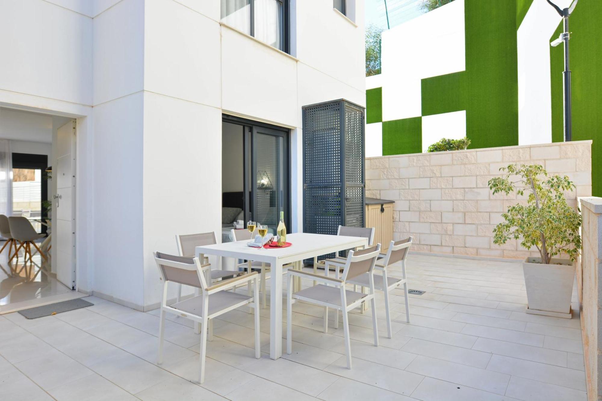 Beachfront Luxury Apartments By Nras อาเรนาเลส เดล ซอล ห้อง รูปภาพ