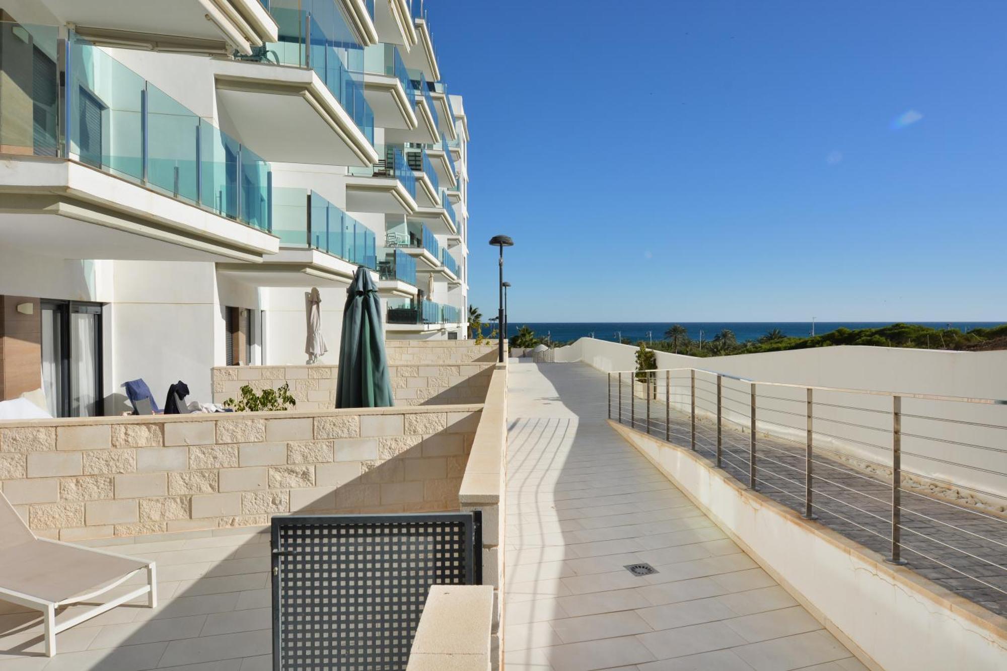 Beachfront Luxury Apartments By Nras อาเรนาเลส เดล ซอล ห้อง รูปภาพ
