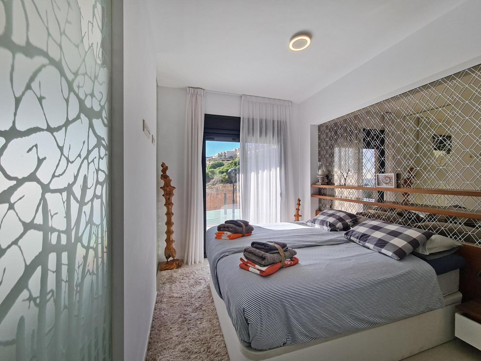 Beachfront Luxury Apartments By Nras อาเรนาเลส เดล ซอล ห้อง รูปภาพ